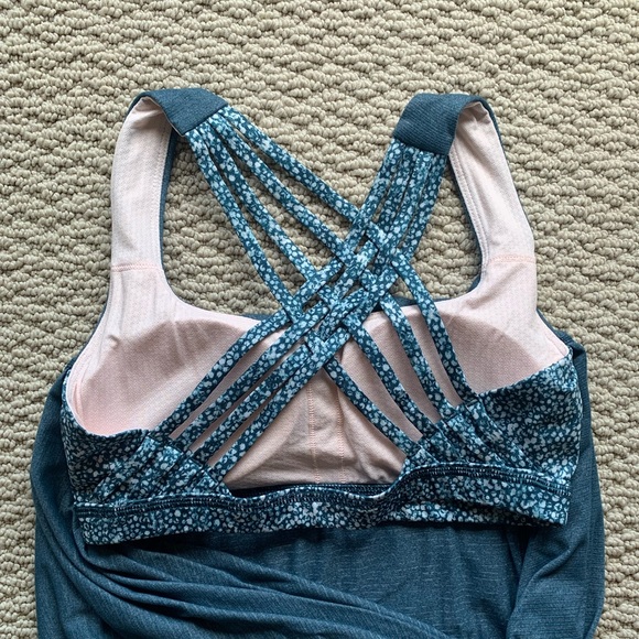Lululemon open back tank with sports bra - Picture 3 of 4